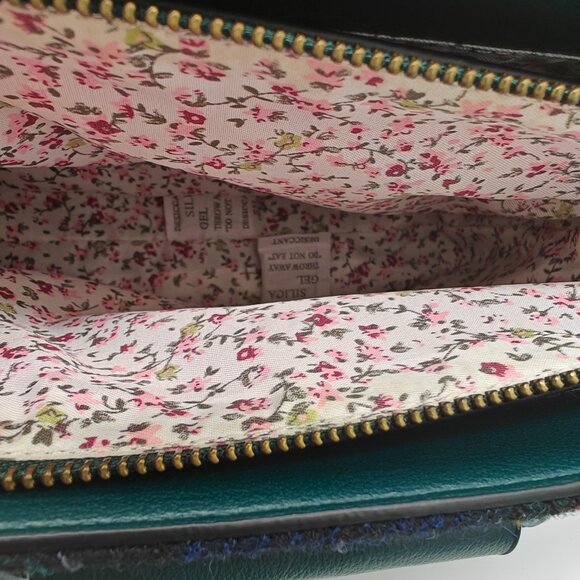 Islander - Picture 7 of 11